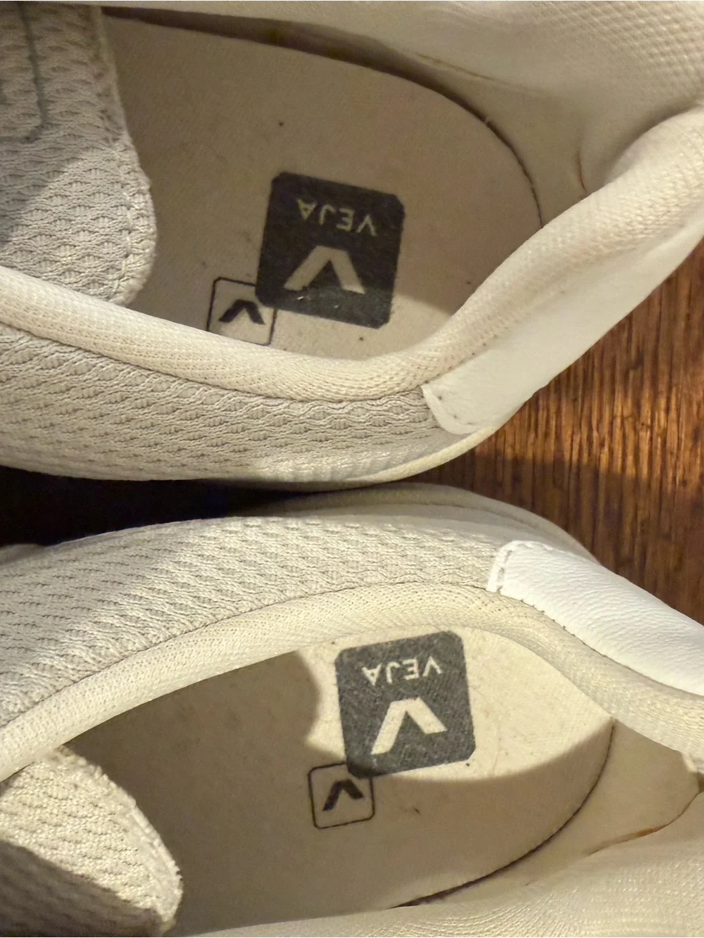 Veja Cream Lace-Up Low-Top Sneakers